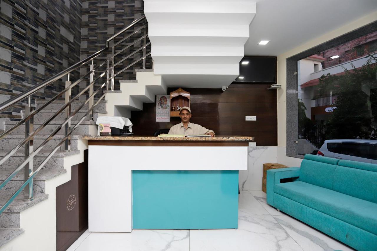Oyo 39595 Hotel Ray Ban Kankhal Экстерьер фото